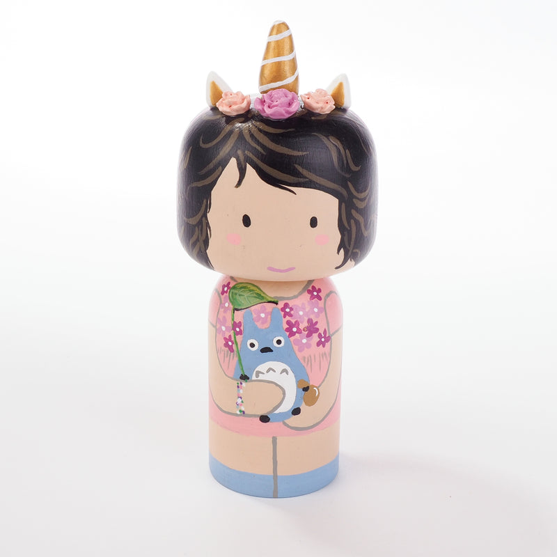 Introducing our new family portrait Unicorn Kokeshi dolls!  Give something unique and personalized.  Customize your family, friends, or colleagues on Kokeshi dolls!  They are hand-painted with love that show the uniqueness of each individual.