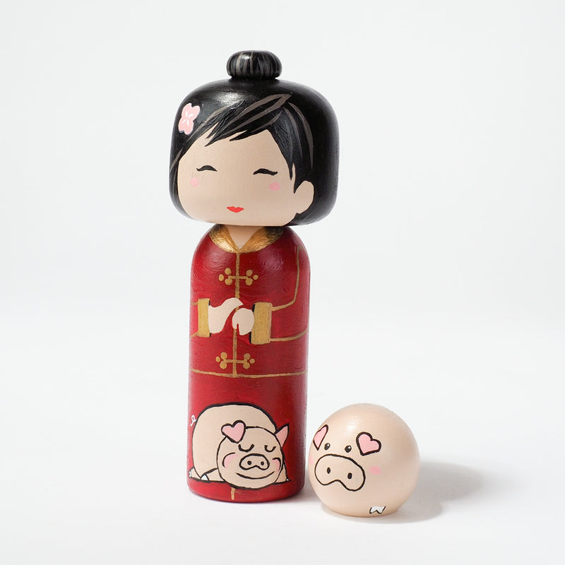 It is the Year of the Pig this Chinese New Year. Introducing to our new Chinese New Year Kokeshi dolls, Peg Dolls! Give something unique this new year. Do you know anyone who was born in 1947, 1959, 1971, 1983, 1995, 2007, 2019? They are hand-painted with love that show the uniqueness of each individual.