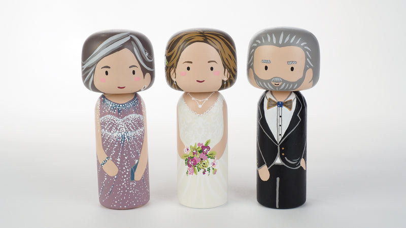 Customized Mother of the Bride wedding Kokeshi dolls, Peg Dolls! Mother of the Bride, she is as important as the Bride on the BIG day. Congratulations to all the Brides' moms. These cute Kokeshi dolls show the unique sides of bride and mother of the bride. A great touch of personality to your wedding. What a great keepsake it would be!