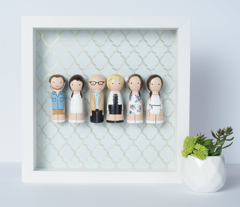 Family and friends portrait - Peg dolls
