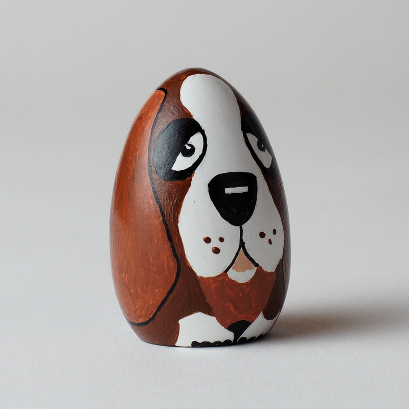 Hush Puppy Dog Peg Dolls – Unique pet portrait for pet owners.  Custom dog portrait on a wooden peg doll!  The pet peg doll is hand-painted that show the uniqueness of the pet.  What a unique gift for pet owners or for yourself.  Perfect and unique gift for dog lovers!  It is also a great gift for pet memorials.  It will touch the heart.