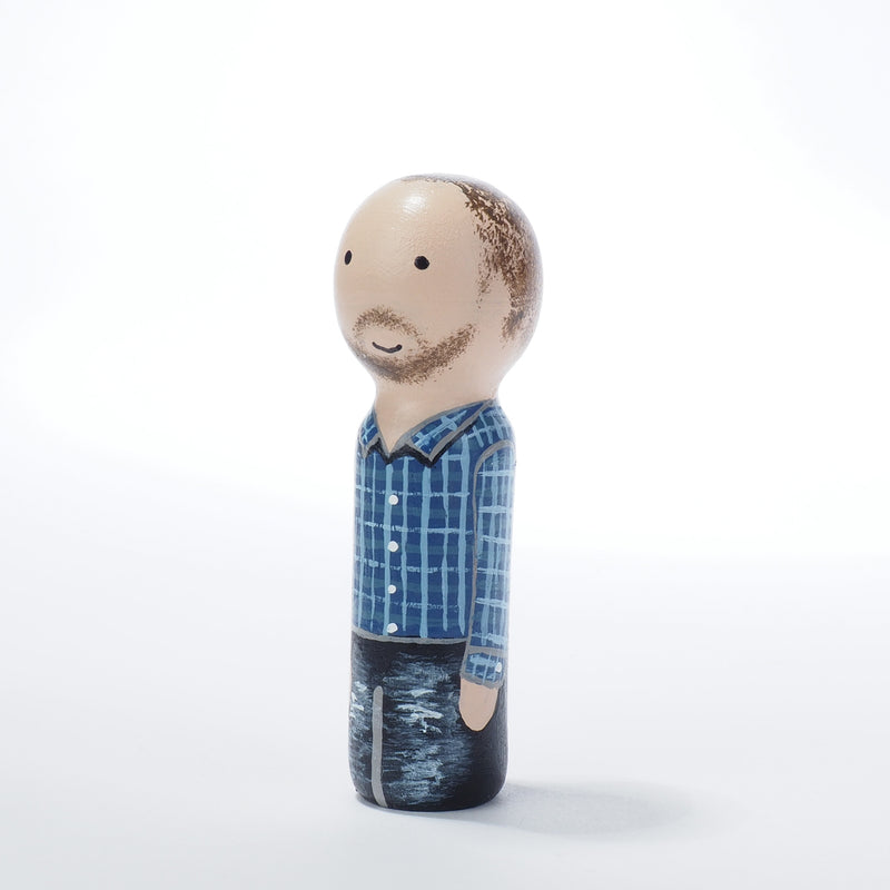 Give something unique and personalized.  Custom peg dolls of your family!  They are hand-painted that show the uniqueness of each individual in your family.  This will definitely touch the heart and bring smiles, may be even happy tears to your family.   These are great for Christmas gifts, parent's gifts, grandparent’s gifts, birthdays, anniversary gifts, couples’ gifts, or any other occasions.