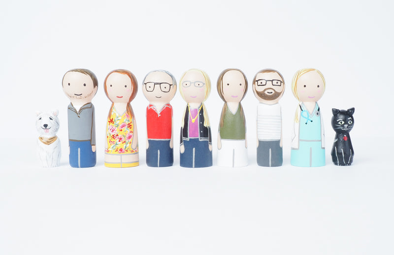 Big Family portrait - Peg Dolls