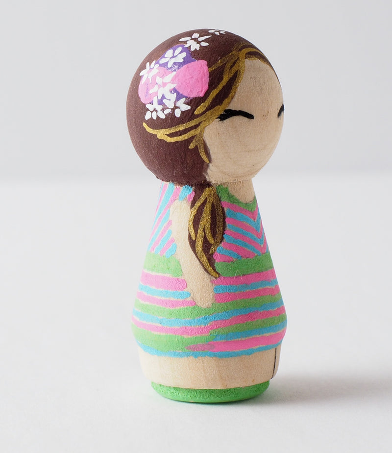 This Mother’s Day, give something unique and personalized.  Custom peg dolls of your family!  They are hand-painted that show the uniqueness of each individual in your family.  This will definitely touch her heart and bring smiles, may be even happy tears.   These are also great for grandparent’s gifts, birthdays, anniversary gifts, couples’ gifts, or any other occasions.