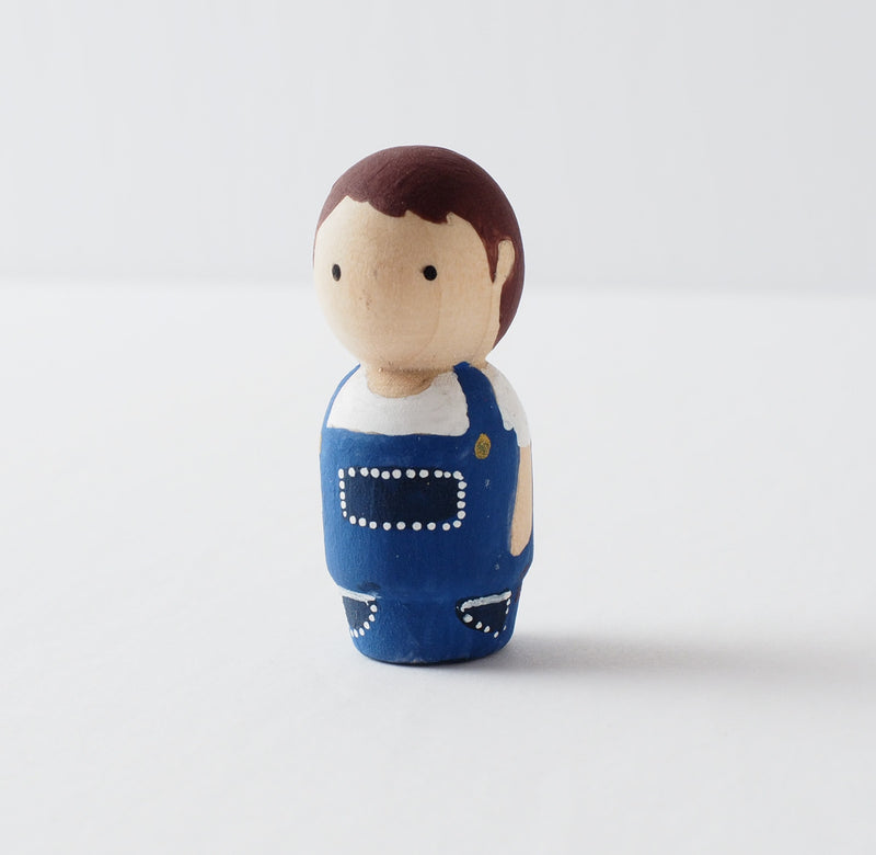 This Mother’s Day, give something unique and personalized.  Custom peg dolls of your family!  They are hand-painted that show the uniqueness of each individual in your family.  This will definitely touch her heart and bring smiles, may be even happy tears.   These are also great for grandparent’s gifts, birthdays, anniversary gifts, couples’ gifts, or any other occasions.