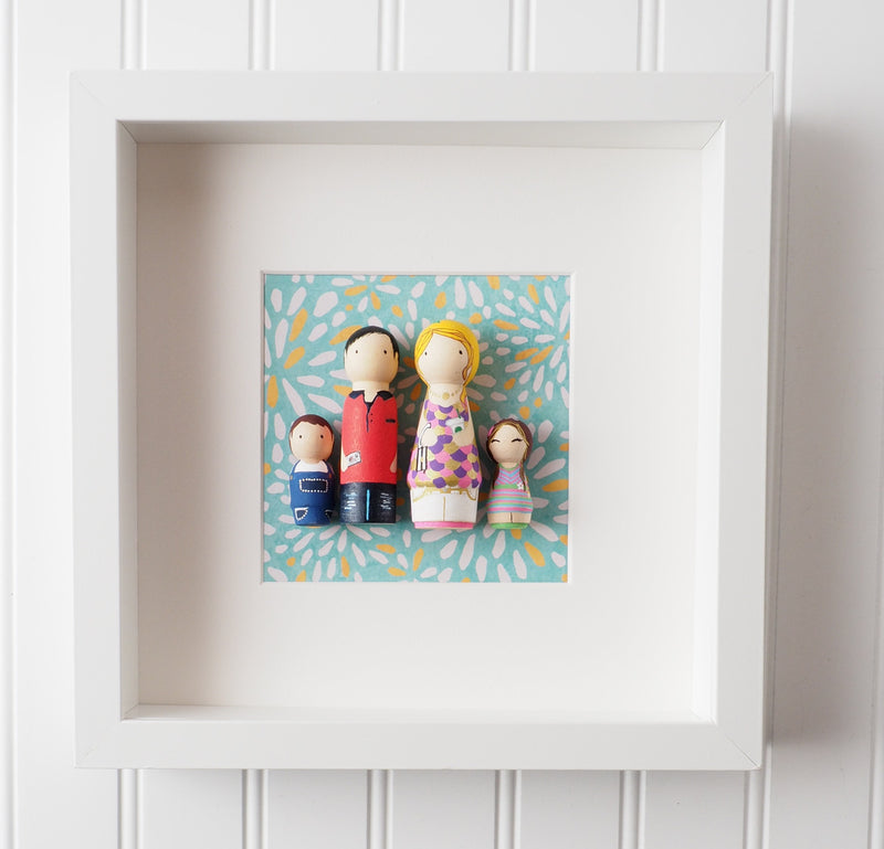 Family Peg Dolls - Family Portrait on Mini wooden dolls