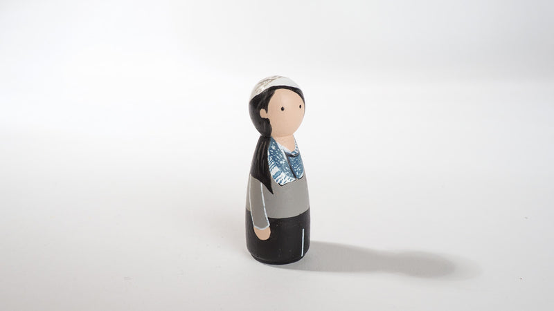 Give something unique and personalized.  Custom peg dolls of your family!  They are hand-painted that show the uniqueness of each individual in your family.  This will definitely touch the heart and bring smiles, may be even happy tears to your family.   These are great for parent's gifts, grandparent’s gifts, birthdays, anniversary gifts, couples’ gifts, or any other occasions.