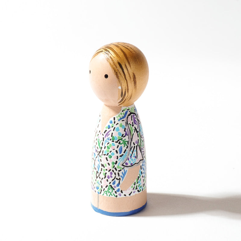 Give something unique and personalized.  Custom peg dolls of your family!  They are hand-painted that show the uniqueness of each individual in your family.  This will definitely touch the heart and bring smiles, may be even happy tears to your family.   These are great for parent's gifts, grandparent’s gifts, birthdays, anniversary gifts, couples’ gifts, or any other occasions.