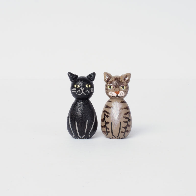 Wedding Portraits with pets on Peg dolls - cake topper